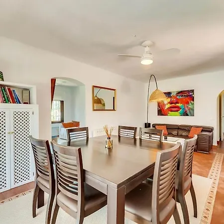 Casa de hóspedes Tiphareth 4*